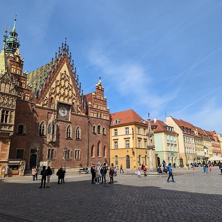 3-Bedroom Apt In Town Square Wrocław Kültér fotó